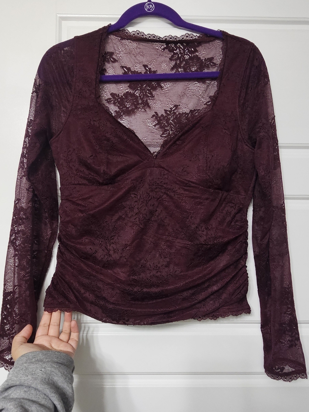 Abercrombie & Fitch Lace V-Neck Ruched Long Sleeve Top - Wine